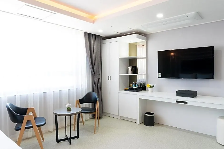 Incheon Airport Legend Hotel 4*,