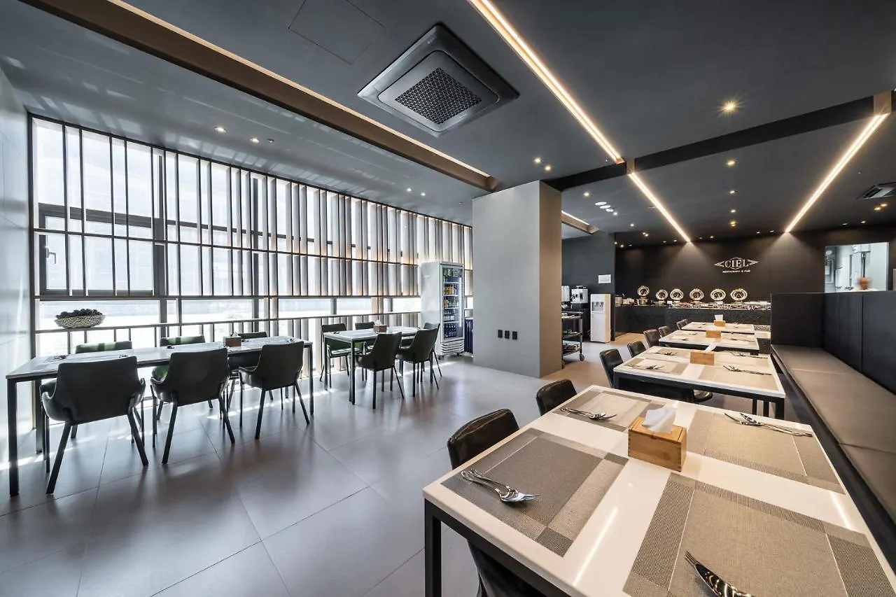 ****  Incheon Airport Legend Hotel Korsel
