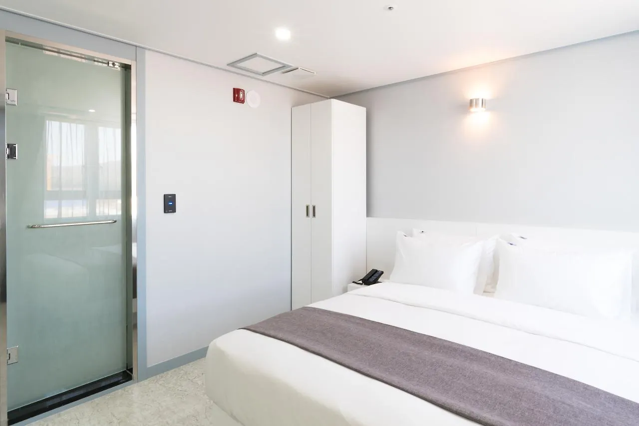 Incheon Airport Legend Hotel 4*,